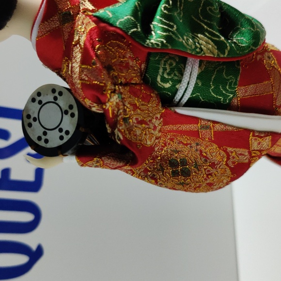 NWT Japanese Geisha Doll Traditional Kimono Red Gold Floral Design Black Stand - Picture 7 of 8